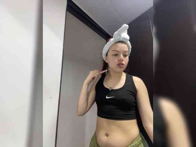 Pamela-Velvet webcam