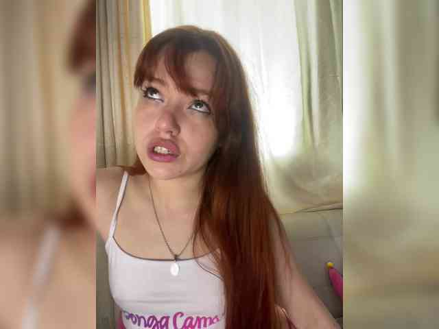 Pamela-Velvet webcam