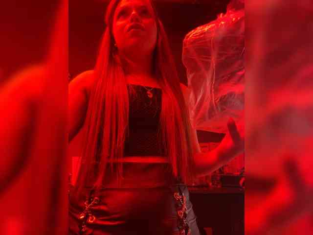 Pamela-Velvet webcam