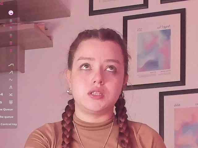 Pamela-Velvet webcam