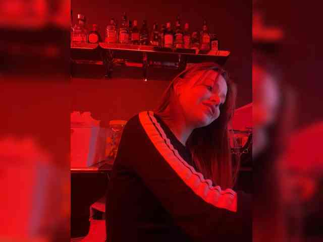 Pamela-Velvet webcam