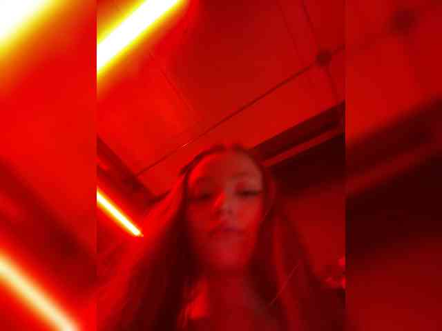 Pamela-Velvet webcam