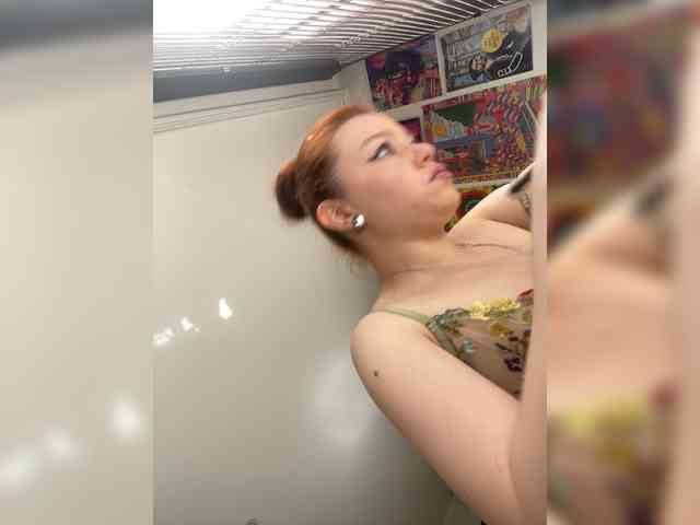Pamela-Velvet webcam