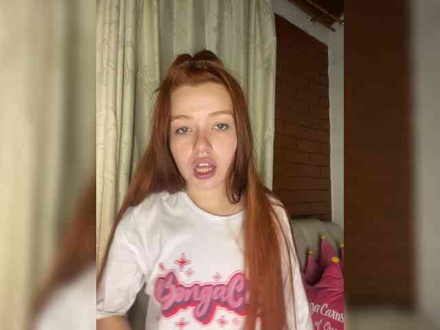 Pamela-Velvet webcam