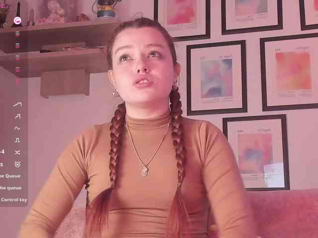 Pamela-Velvet webcam
