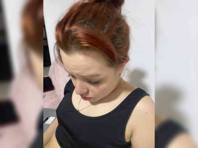 Pamela-Velvet webcam