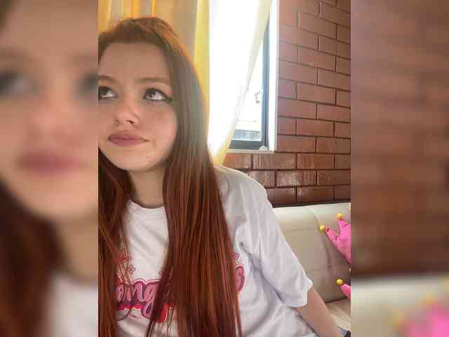 Pamela-Velvet webcam