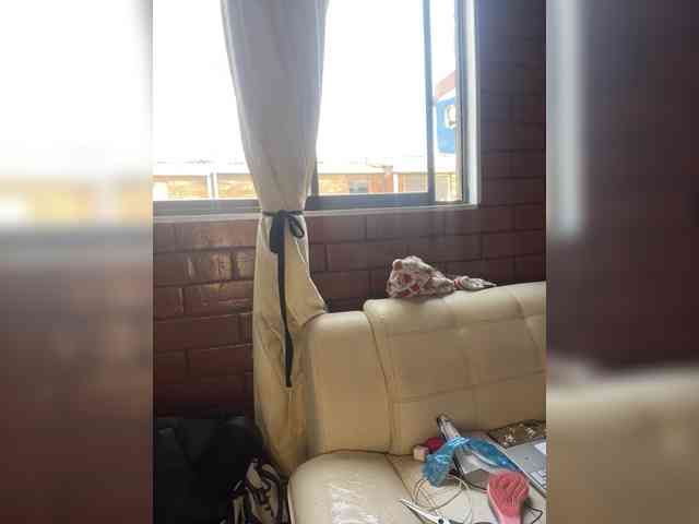 Pamela-Velvet webcam