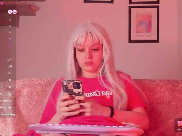 Pamela-Velvet webcam
