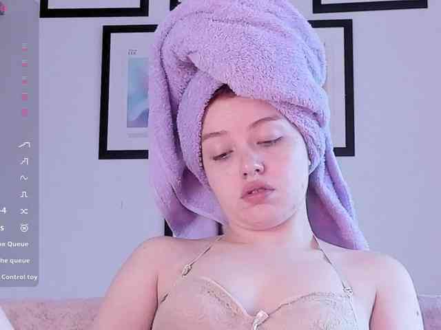 Pamela-Velvet webcam