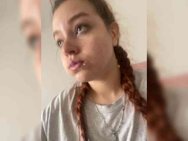 Pamela-Velvet webcam