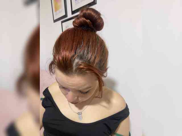 Pamela-Velvet webcam