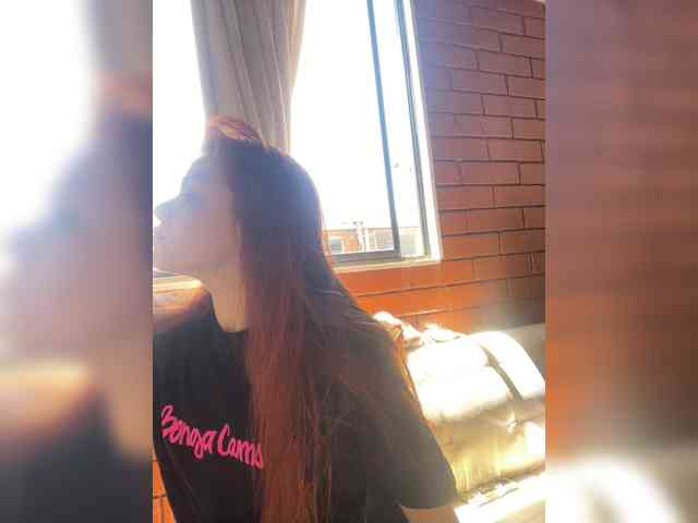 Pamela-Velvet webcam