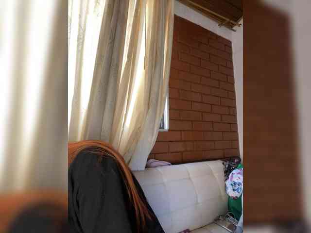 Pamela-Velvet webcam