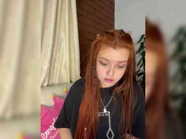 Pamela-Velvet webcam