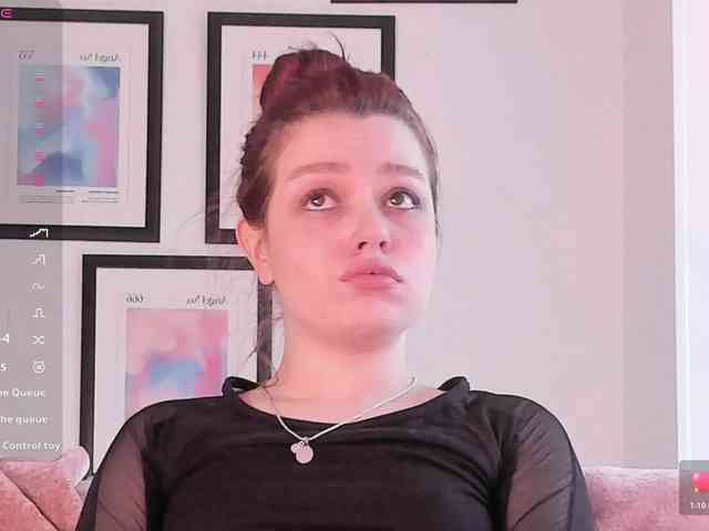 Pamela-Velvet Pamela-Velvet