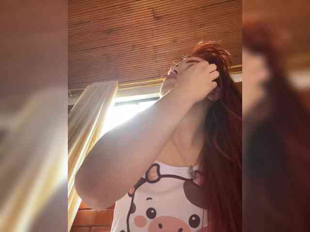 Pamela-Velvet webcam