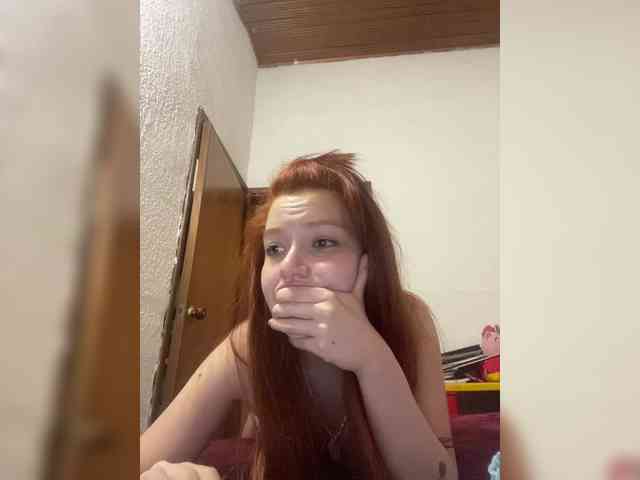 Pamela-Velvet webcam