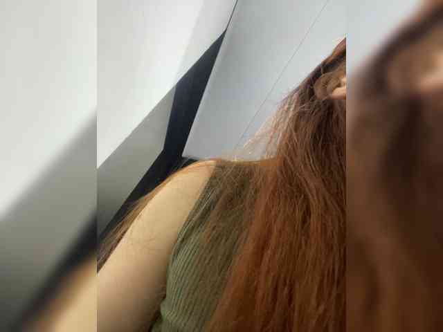 Pamela-Velvet webcam