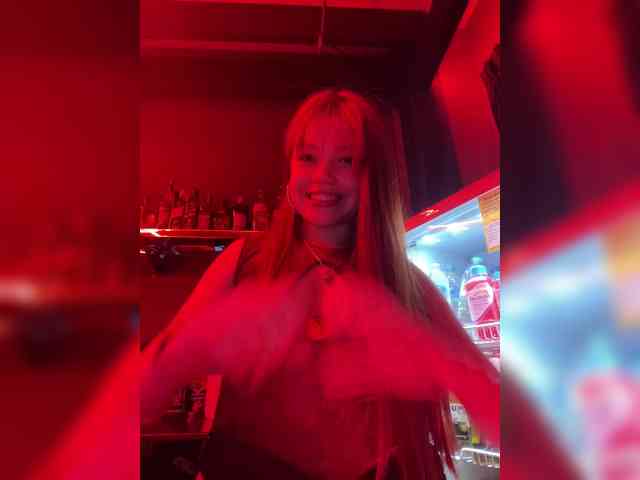 Pamela-Velvet webcam