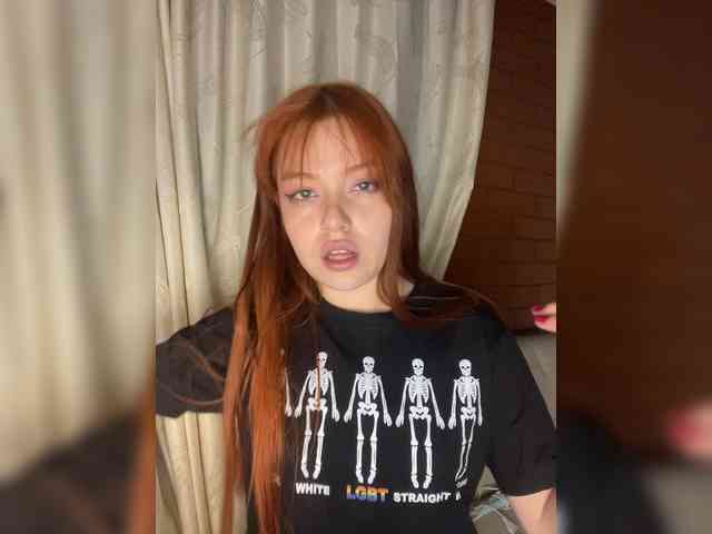 Pamela-Velvet webcam