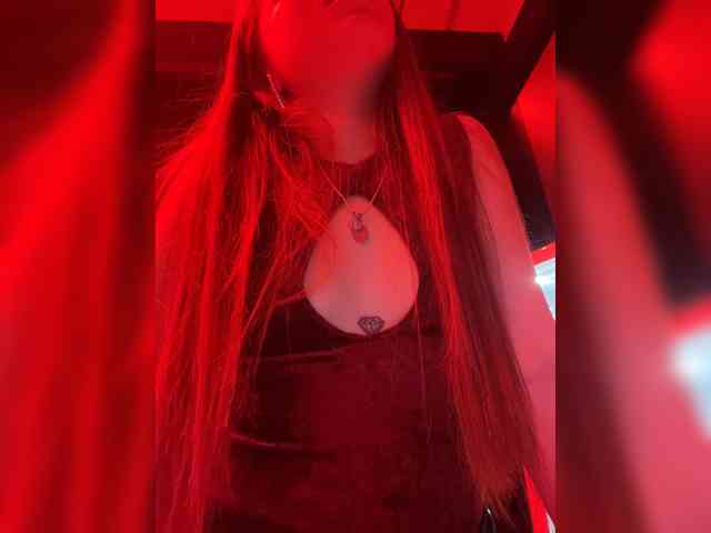Pamela-Velvet webcam