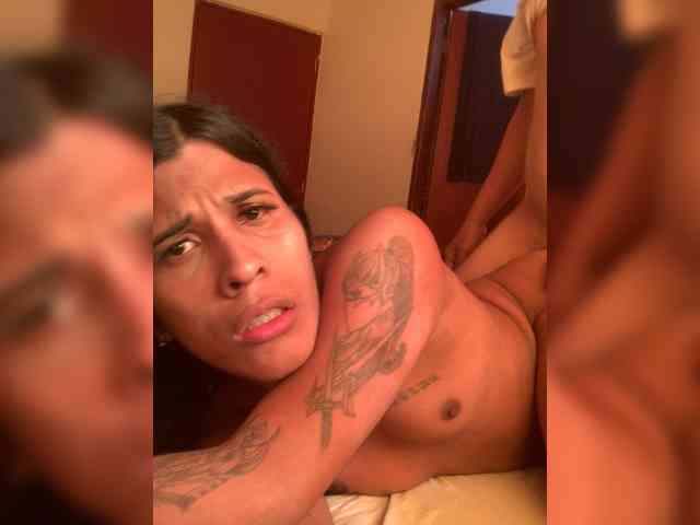 Nikhollhottt