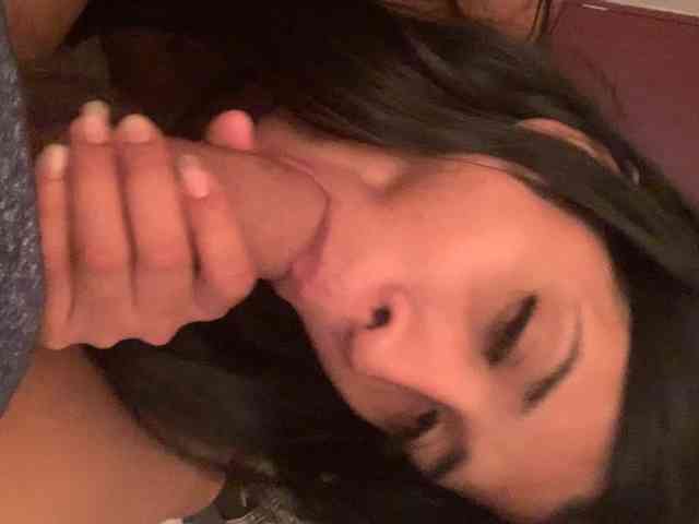 Nikhollhottt