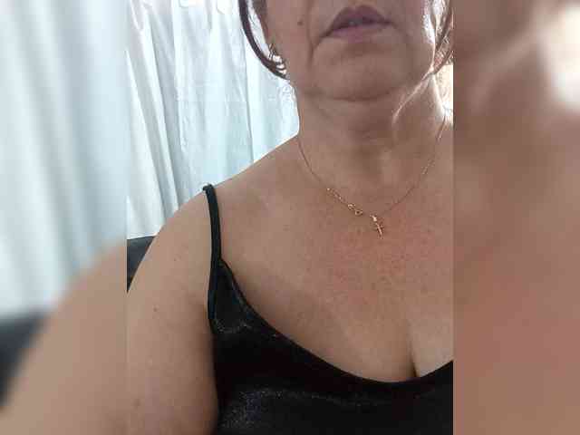 AfroditaMilf69 webcam