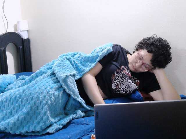 onlyLuxas23 live webcam show