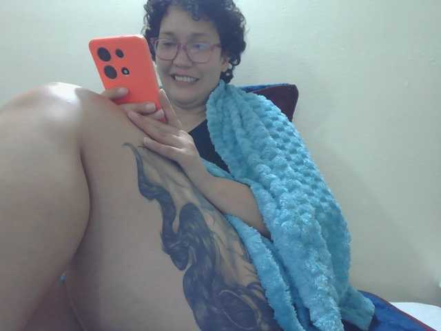onlyLuxas23 live webcam show