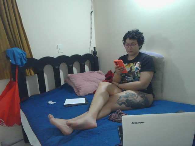 onlyLuxas23 live cam on BongaCams