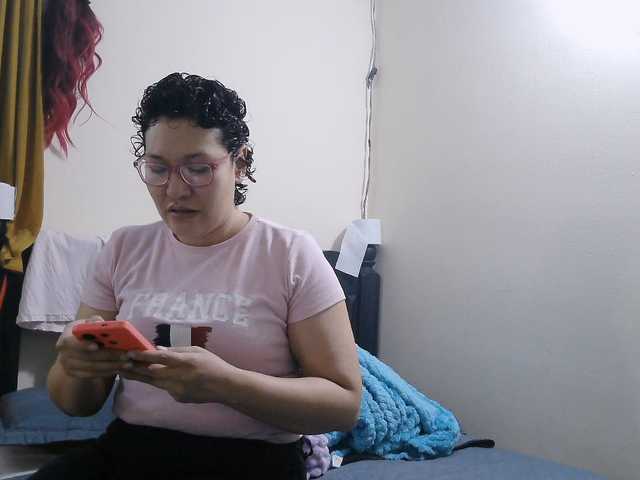 onlyLuxas23 live cam on UnifiedCams
