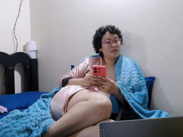 onlyLuxas23 live webcam show