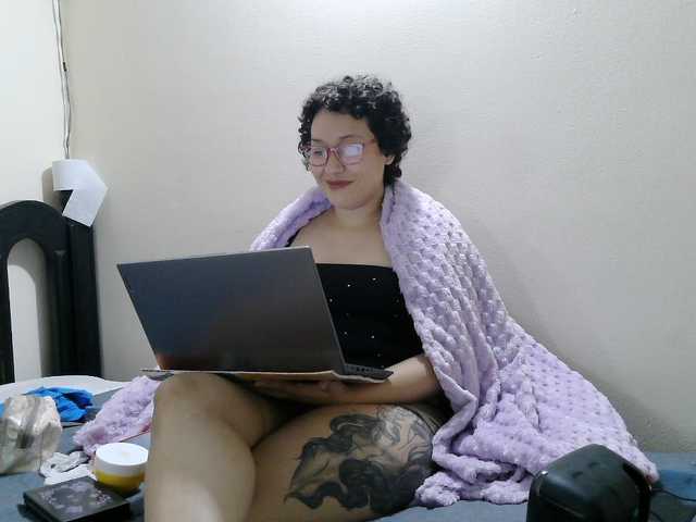 onlyLuxas23 live cam on BongaCams