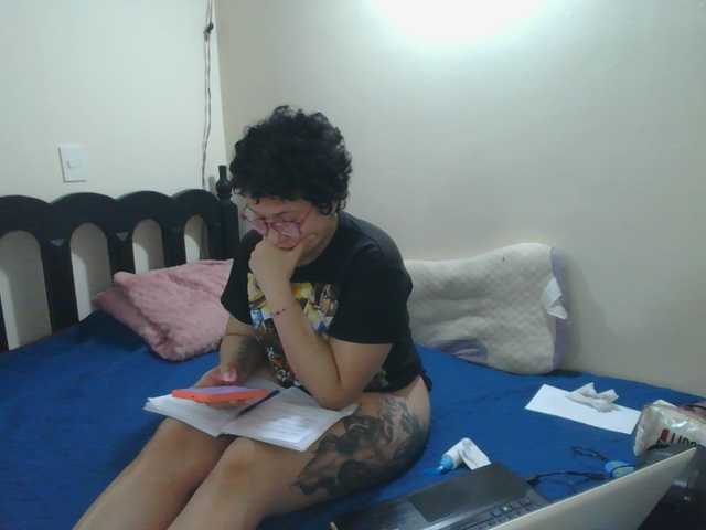onlyLuxas23 live cam on BongaCams