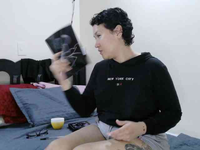 onlyLuxas23 webcam