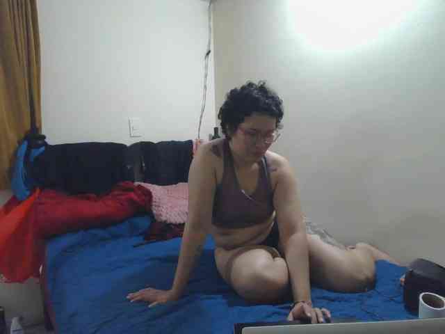 onlyLuxas23 webcam