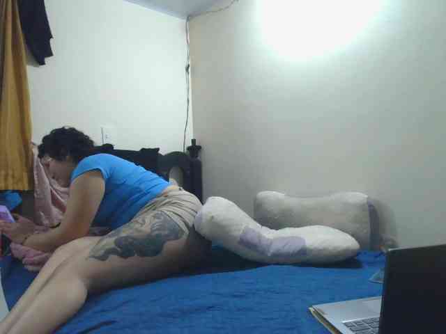 onlyLuxas23 webcam