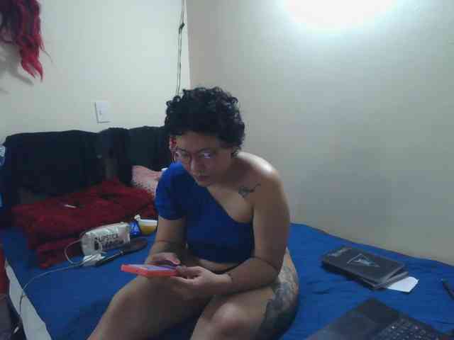 onlyLuxas23 webcam