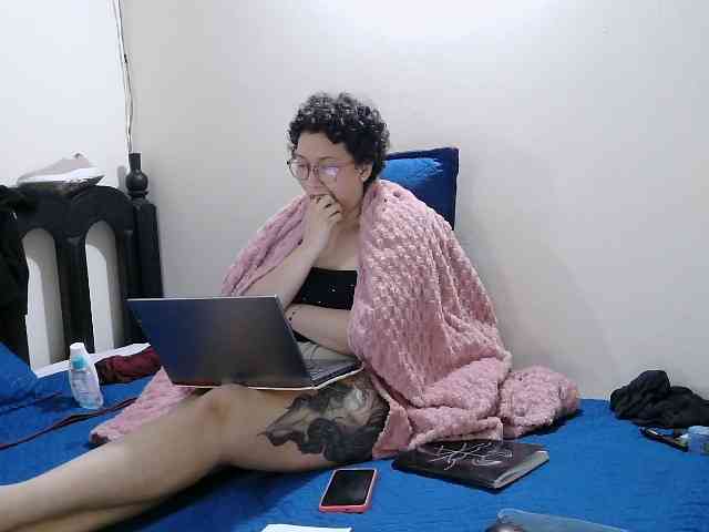 onlyLuxas23 webcam