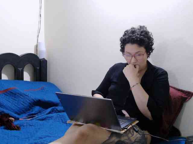 onlyLuxas23 webcam