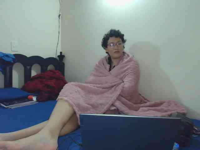 onlyLuxas23 webcam