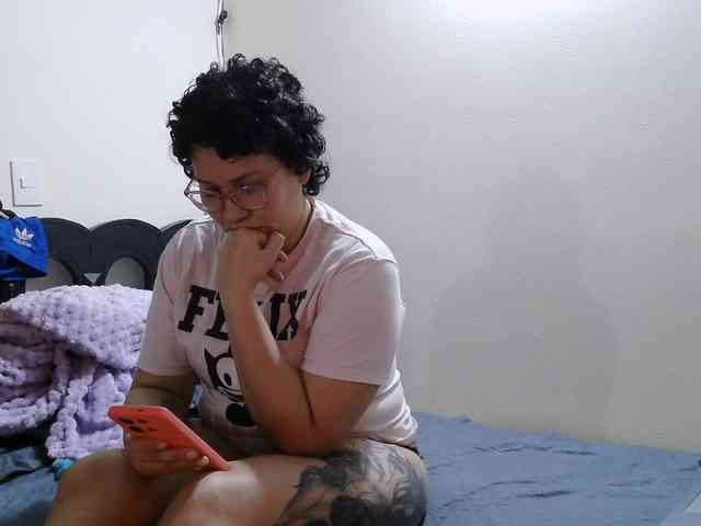 onlyLuxas23 webcam