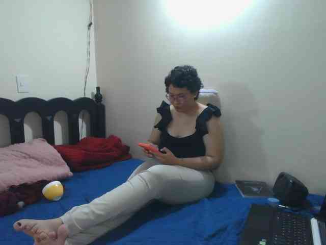 onlyLuxas23 webcam