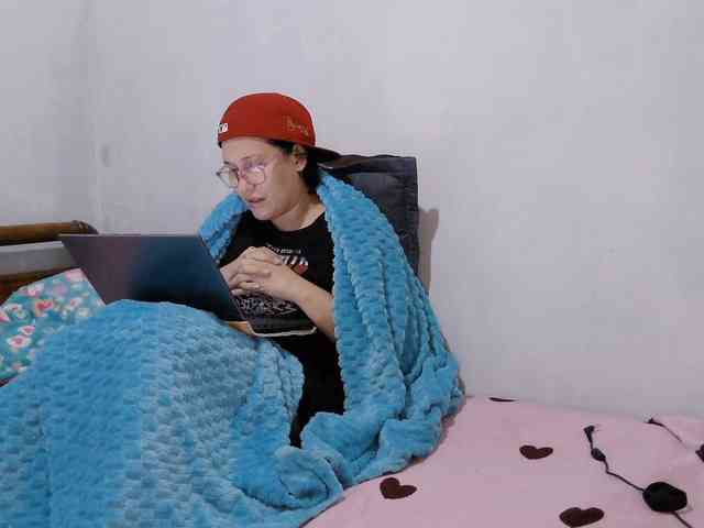 onlyLuxas23 webcam