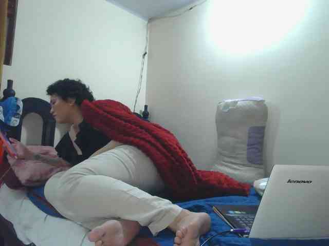 onlyLuxas23 webcam