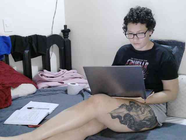 onlyLuxas23 webcam