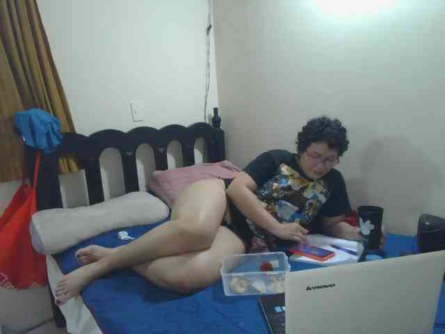 onlyLuxas23 webcam