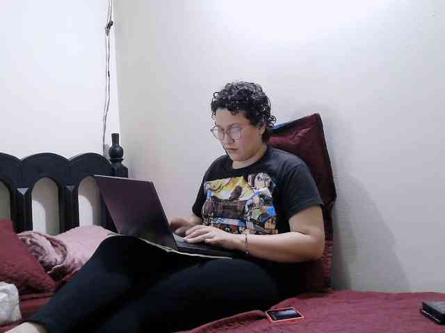 onlyLuxas23 webcam